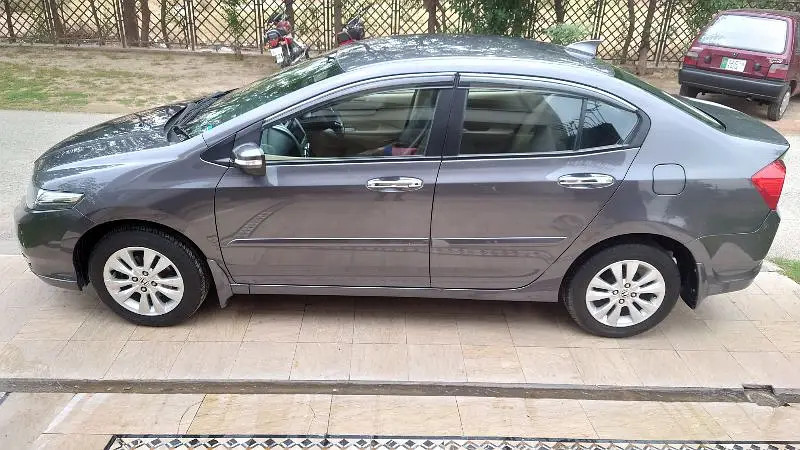honda-city-aspire15-automatic-2018-big-7