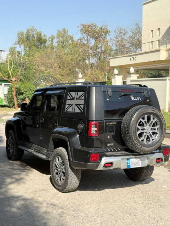 baic-bj40-plus-honorable-edition-big-4