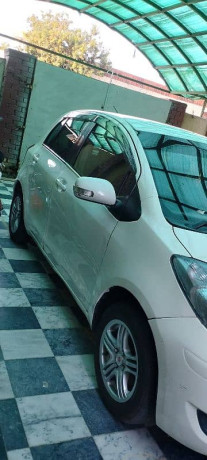 toyota-vitz-f-10-big-1