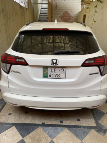 honda-vezel-z-big-4