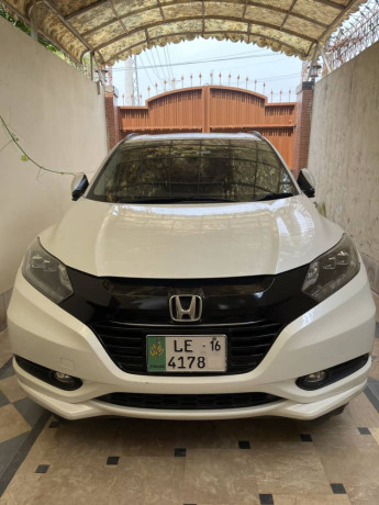honda-vezel-z-big-0