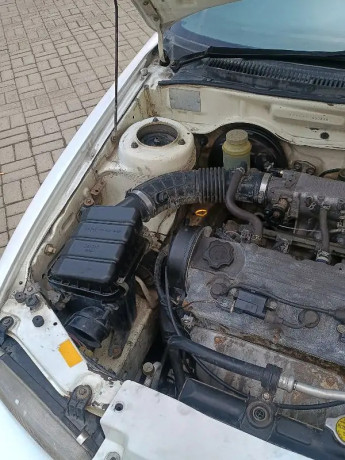 suzuki-baleno-1999-big-1