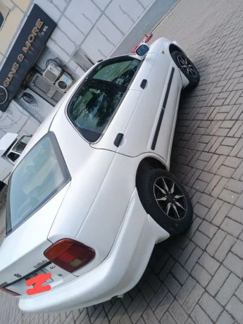 suzuki-baleno-1999-big-11