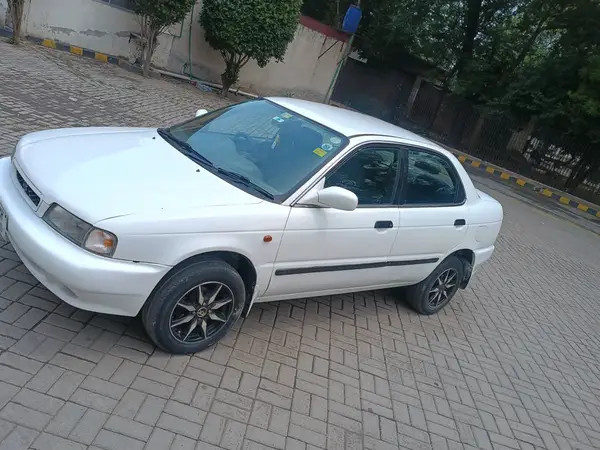 suzuki-baleno-1999-big-6