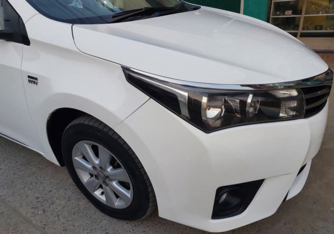 toyota-corolla-altis-16-x-cvt-i-big-1