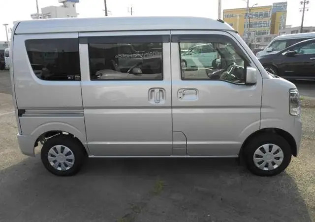 nissan-clipper-2023-big-7