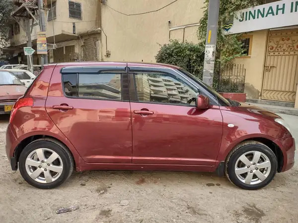 suzuki-swift-2015-big-1