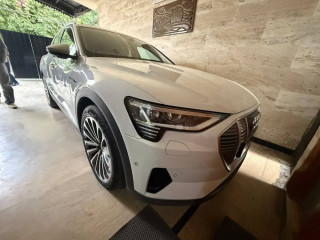 audi-e-tron-gt-standard