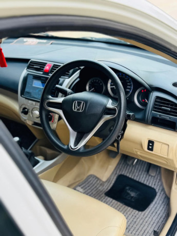 honda-city-12l-mt-big-6