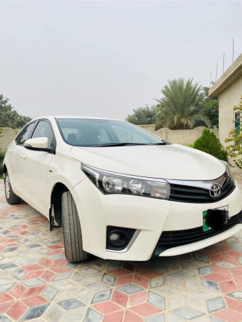 toyota-corolla-altis-x-manual-16-big-0