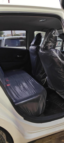 toyota-vitz-10f-safety-edition-iii-big-7