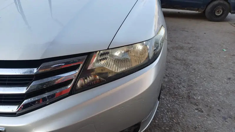 honda-city-13-i-vtec-2015-big-3
