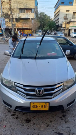 honda-city-13-i-vtec-2015-big-0