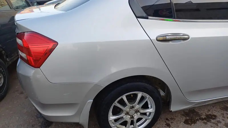 honda-city-13-i-vtec-2015-big-1