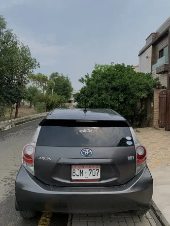 toyota-aqua-20132017-full-option-push-start-big-4