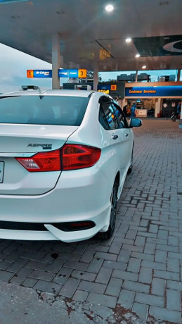 honda-city-15l-aspire-cvt-2022-big-5