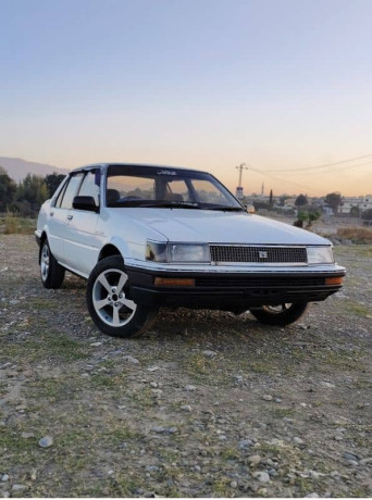 toyota-corolla-big-0