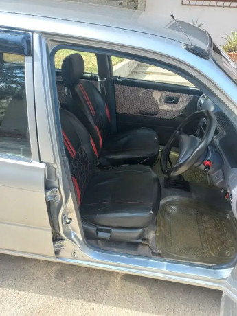 daihatsu-cuore-2011-big-6