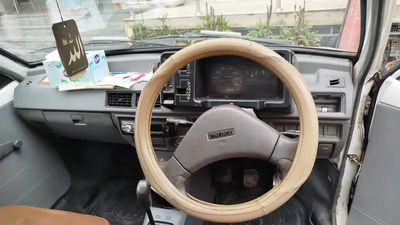 suzuki-mehran-vx-2008-big-5