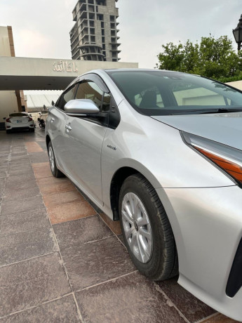prius-2020-big-4