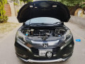 honda-vezel-x-l-package-hybrid-20152020-small-2