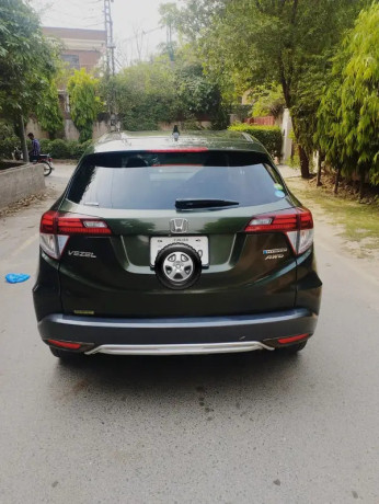 honda-vezel-x-l-package-hybrid-20152020-big-1
