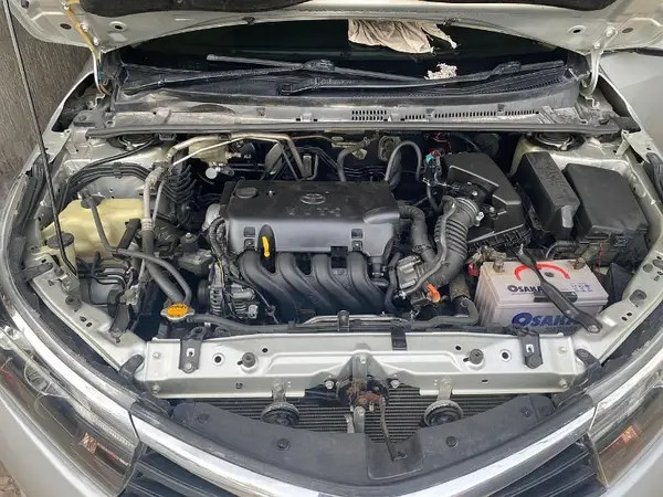 toyota-corolla-gli-2016-automatic-2017-registered-silver-big-7