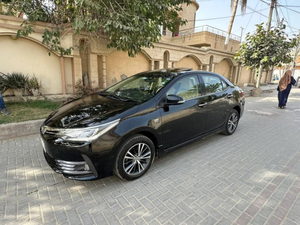 toyota-corolla-altis-x-manual-16-big-1