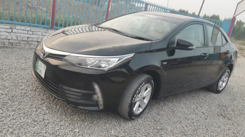 toyota-corolla-altis-x-manual-16-big-3