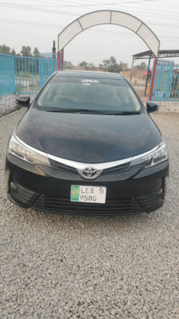 toyota-corolla-altis-x-manual-16-big-0