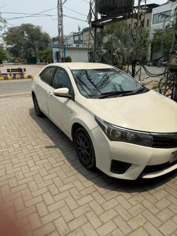 toyota-corolla-xli-big-0