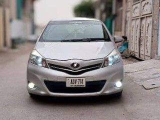 toyota-vitz-f-10
