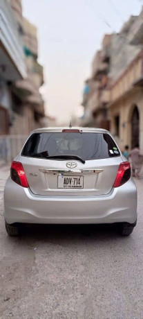 toyota-vitz-f-10-big-3