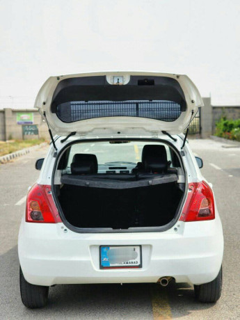 suzuki-swift-gl-cvt-big-2