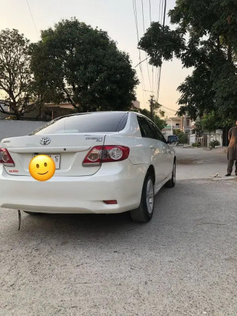 toyota-corolla-xli-2011-big-6