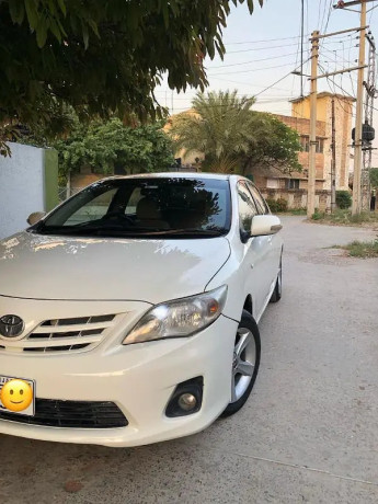 toyota-corolla-xli-2011-big-2