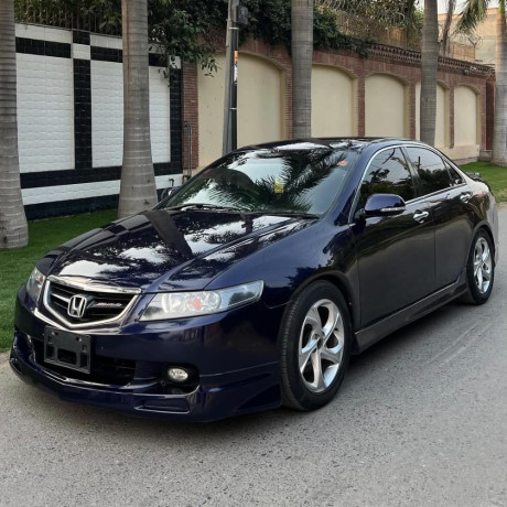 honda-accord-15l-vtec-turbo-big-1