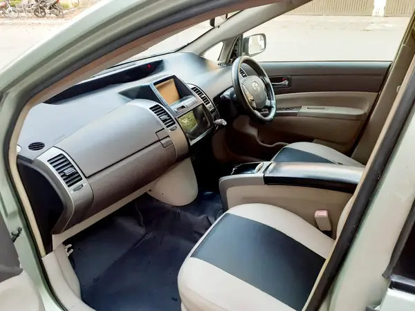 toyota-prius-g-touring-selection-15-2007-big-2