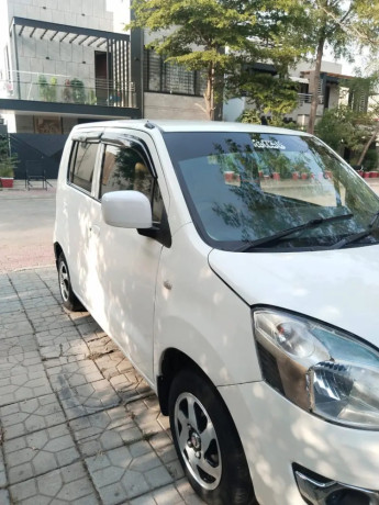 suzuki-wagnor-vxr-2015-big-1