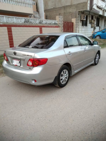 toyota-corolla-altis-x-cvt-i-18-big-2