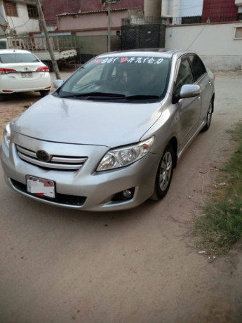 toyota-corolla-altis-x-cvt-i-18-big-3
