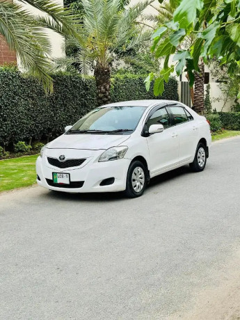 toyota-belta-g-13-big-1