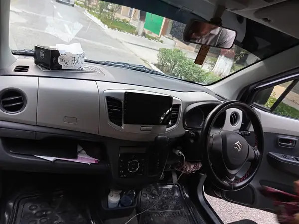 suzuki-wagon-r-fx-2015-big-4