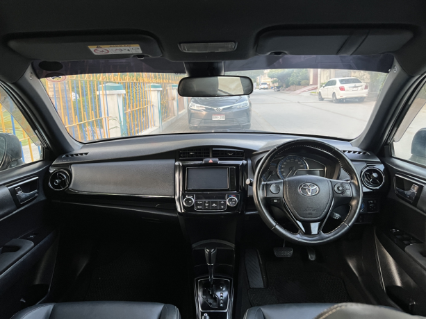 toyota-corolla-axio-wxb-big-8