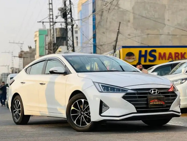 hyundai-elantra-2022-big-1