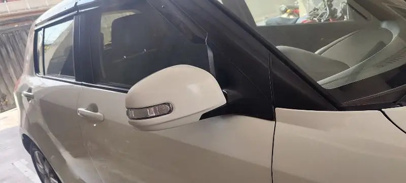 suzuki-swift-2018-13-dlx-navigation-big-2