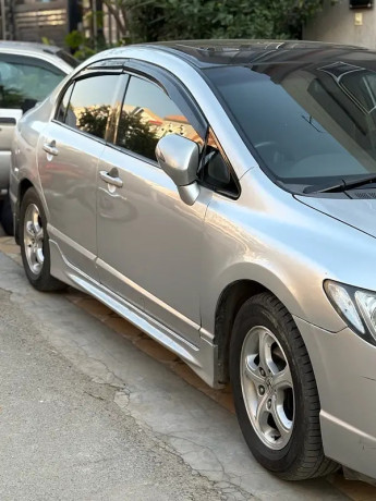 honda-civic-oriel-big-0