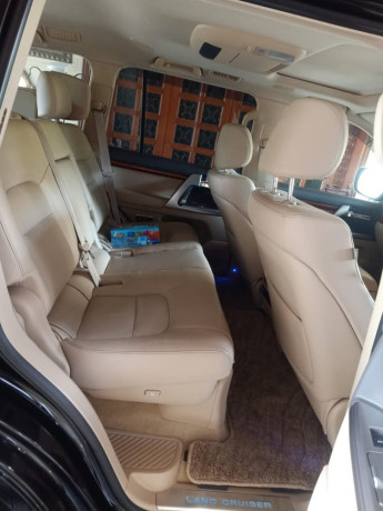 toyota-land-cruiser-zx-gasoline-35l-big-8