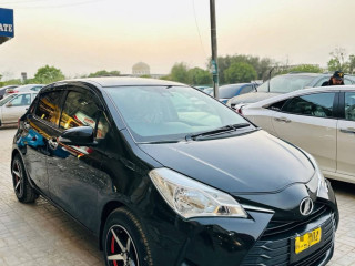 toyota-vitz-10f-safety-edition-iii