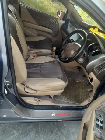 honda-city-2004-model-big-2